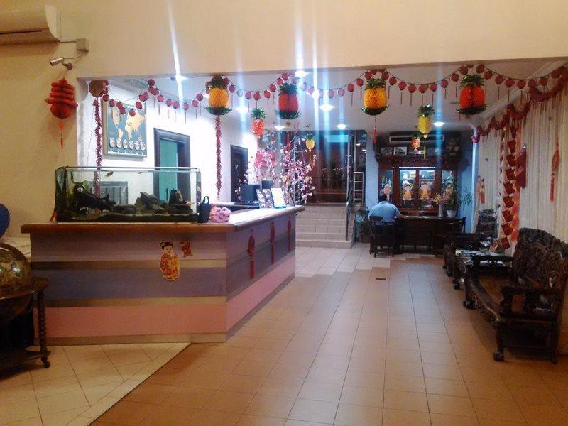 Century Hotel Кота-Кинабалу Экстерьер фото